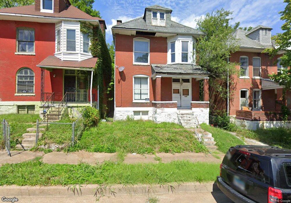 4019 Dryden Ave, Saint Louis, MO 63115 - photo 1