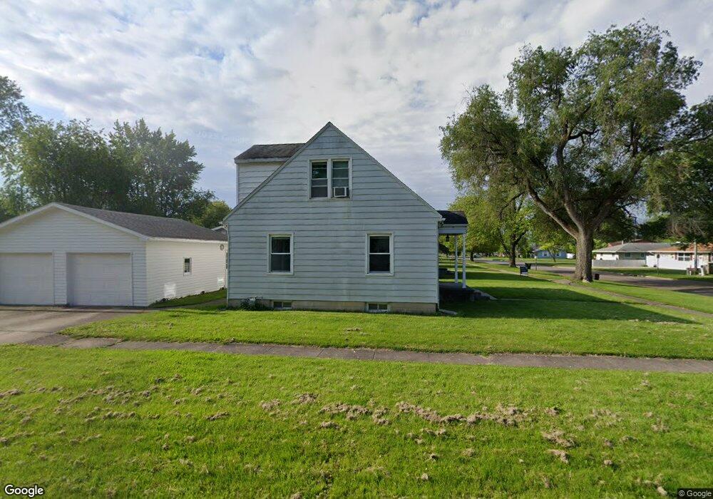800 S 33rd St, Mattoon, IL 61938 - photo 1