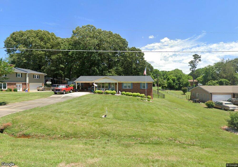 124 Victoria Dr, Statesville, NC 28625 - photo 1