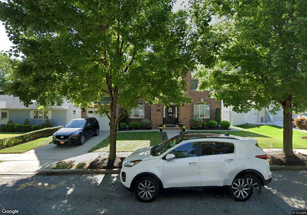 234 Montreal Ave, Staten Island, NY 10306 - photo 1