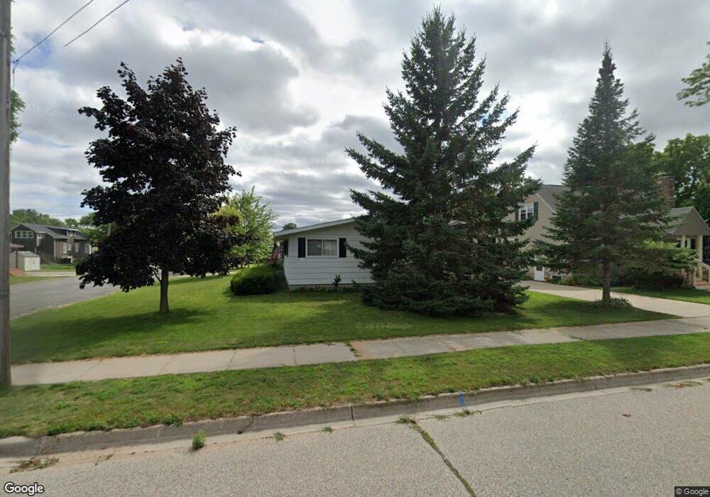 1605 18th Ave, Menominee, MI 49858 - photo 1