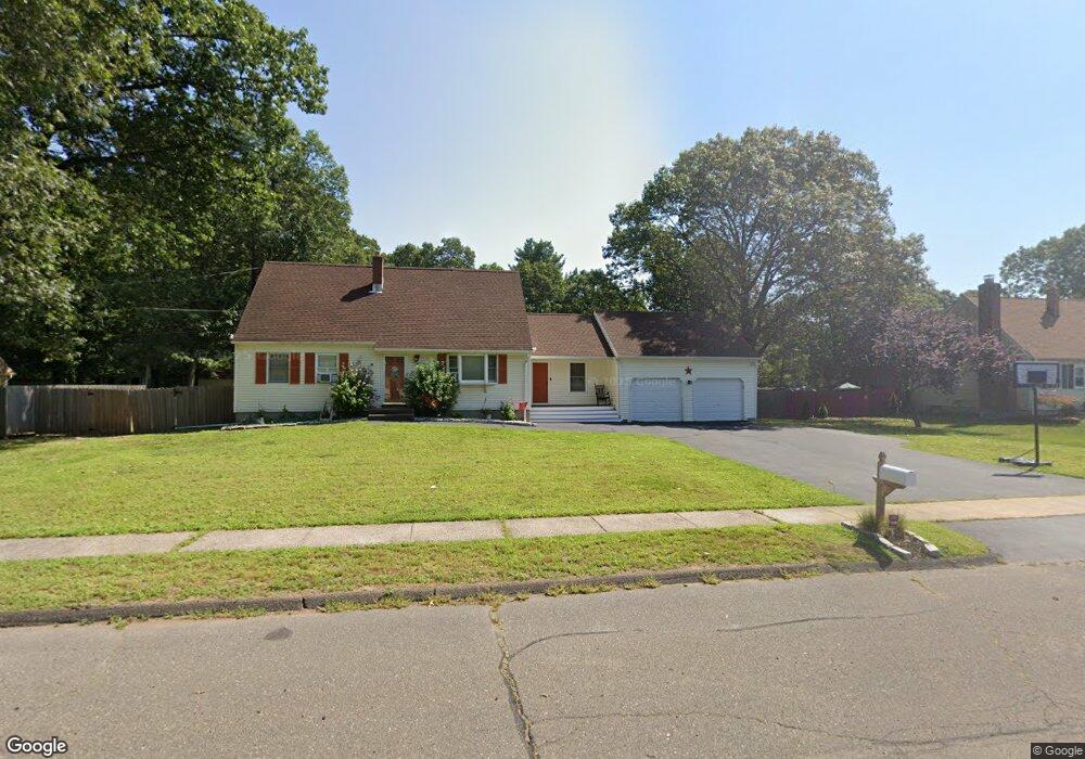 34 Leslie St, Windsor Locks, CT 06096 - photo 1