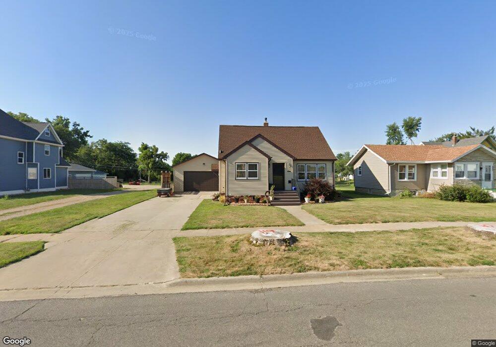 1711 Summit St, Marshalltown, IA 50158 - photo 1