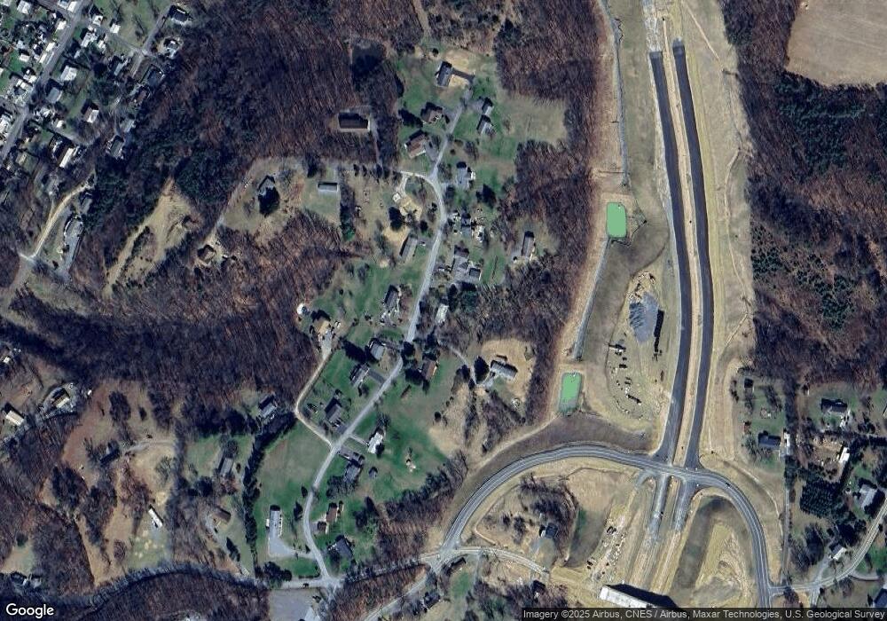 202 Morgan Ln, Berkeley Springs, WV 25411 - photo 1