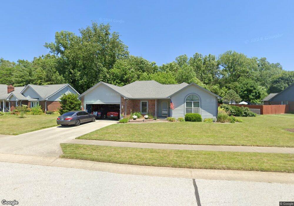 565 Crestpoint Ln, Plainfield, IN 46168 - photo 1