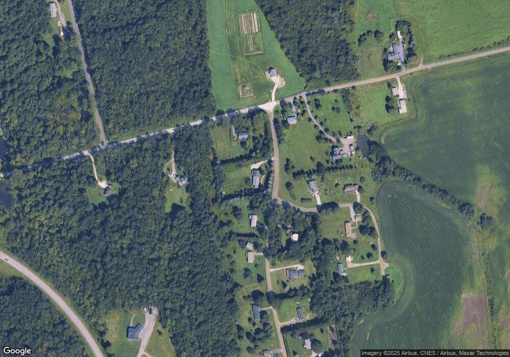 132 Snowcrest Rd, Fairfax, VT 05454 - photo 1