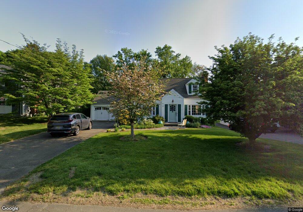 47 Koger Rd, Trumbull, CT 06611 - photo 1