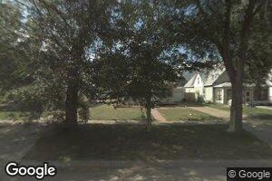 932 E 1st St, Redfield, SD 57469