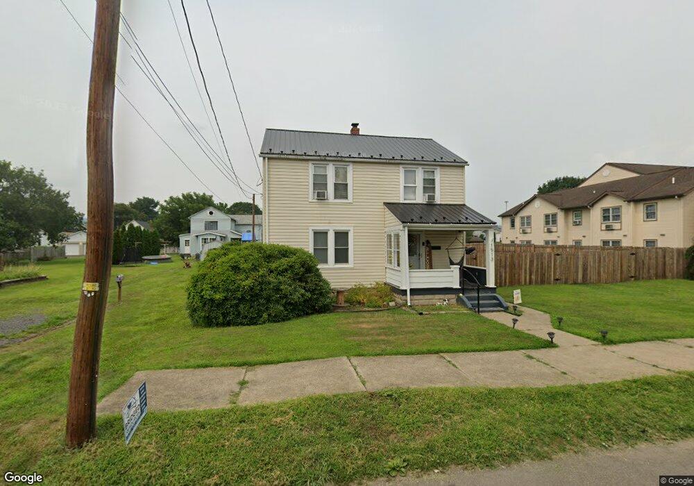 1515 Spring Garden Ave, Berwick, PA 18603 - photo 1