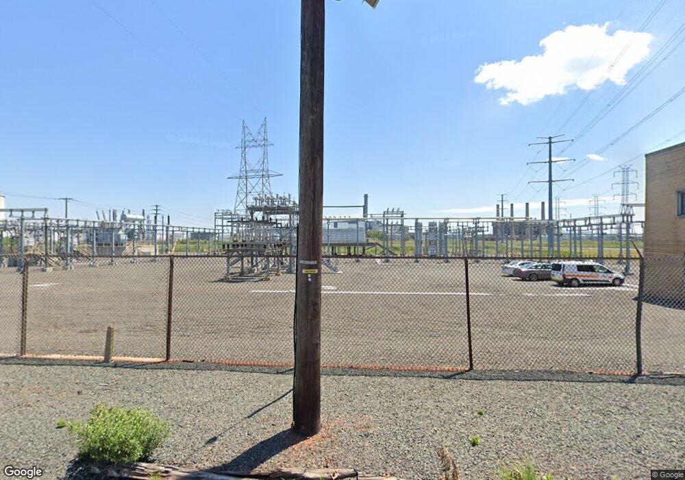 753 Cliff Rd, Sewaren, NJ 07077 - photo 1