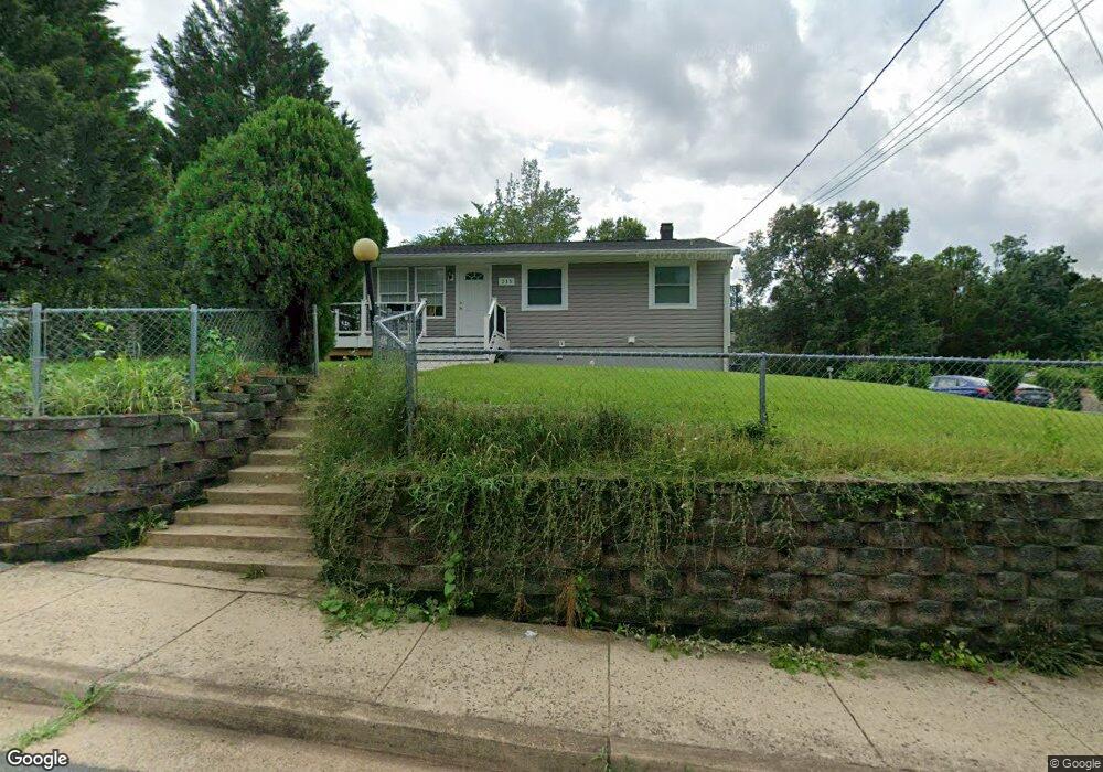 211 Cabbel Dr, Manassas Park, VA 20111 - photo 1