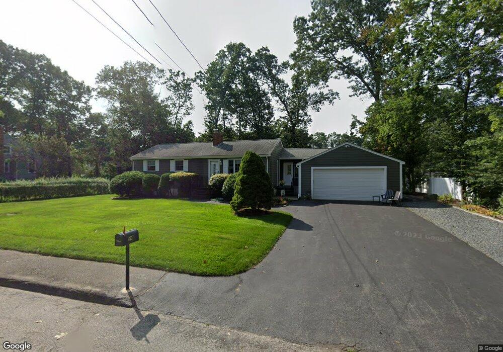 24 Overlook Dr, Bellingham, MA 02019 - photo 1