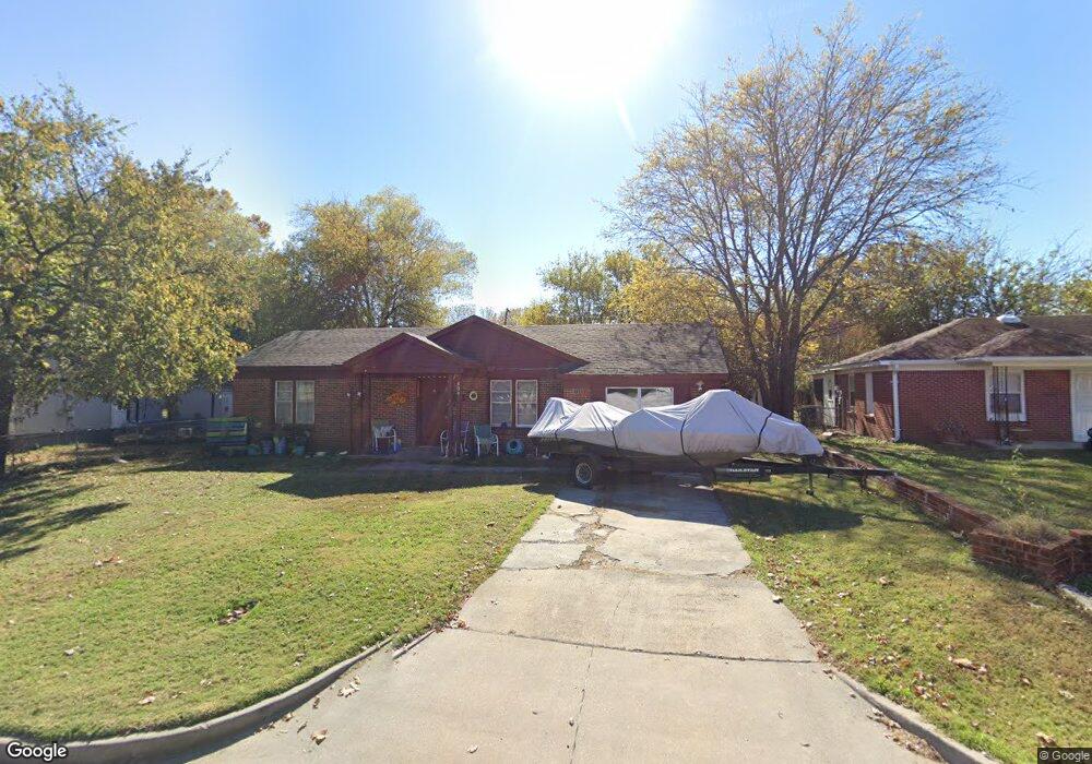 404 Cottonwood St, Ardmore, OK 73401 - photo 1