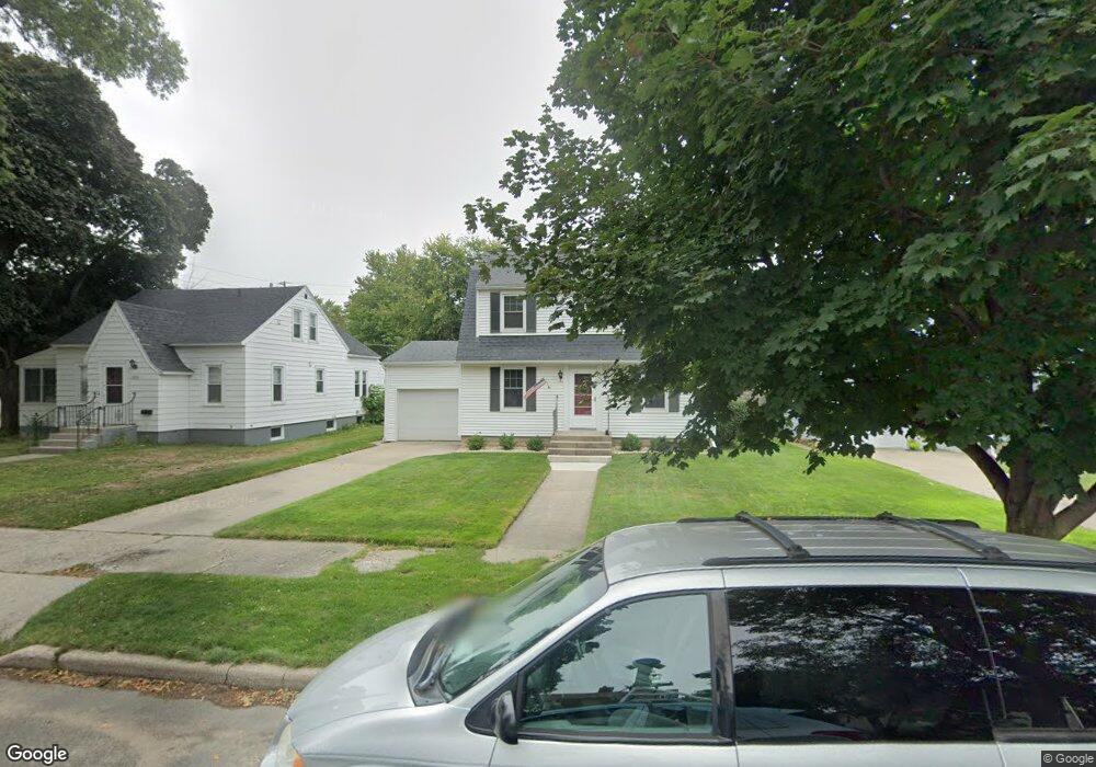 1908 16th Ave, Menominee, MI 49858 - photo 1