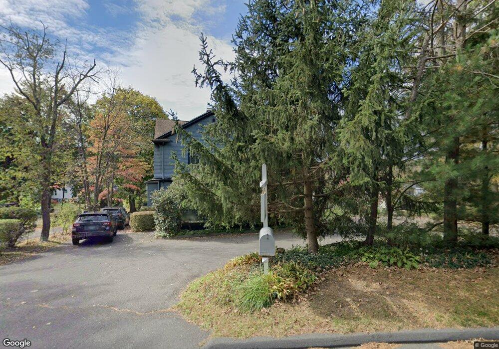 31 Kelly Rd, Middlebury, CT 06762 - photo 1