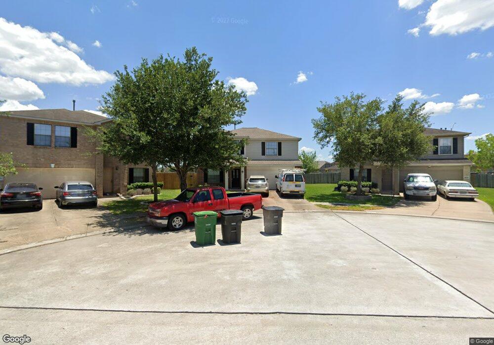 10523 Kaeling Park Ct, Houston, TX 77075 - photo 1