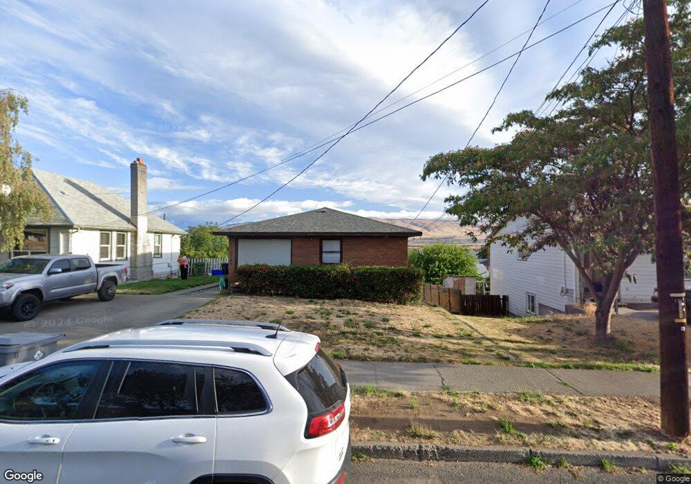 1305 E 11th St, the Dalles, OR 97058 - photo 1