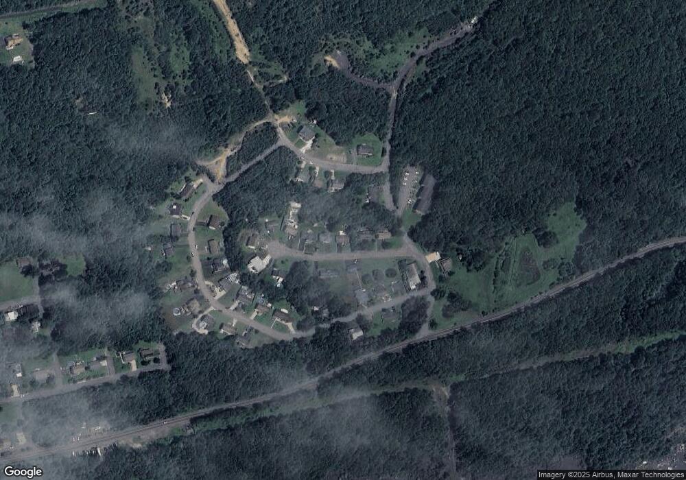 211 Steelers Dr, Hazle Township, PA 18201 - photo 1