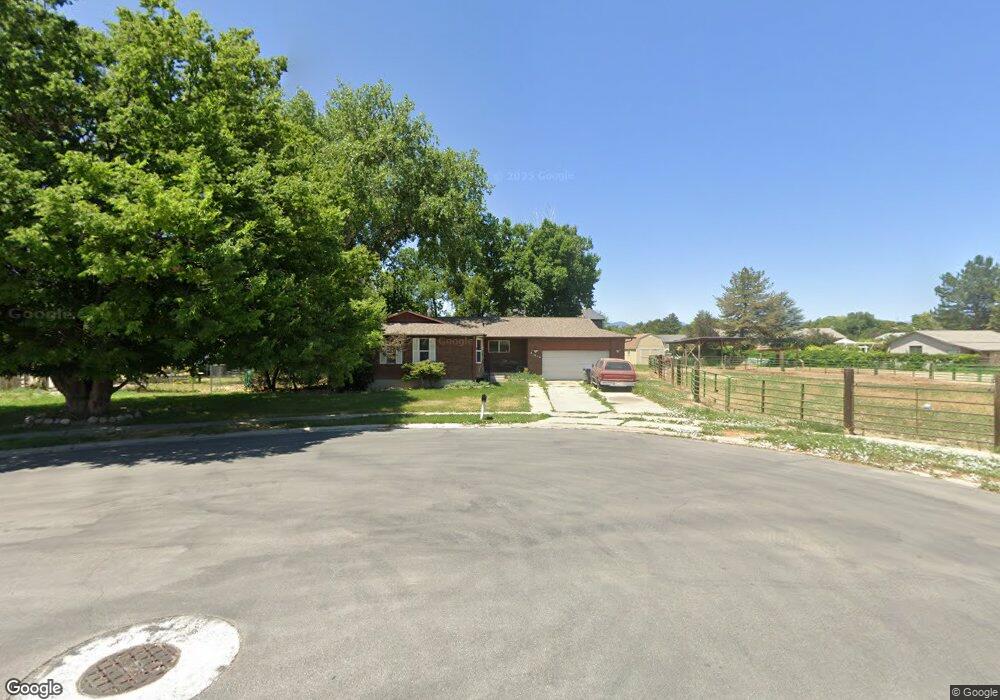 10692 S 2420 W, South Jordan, UT 84095 - photo 1