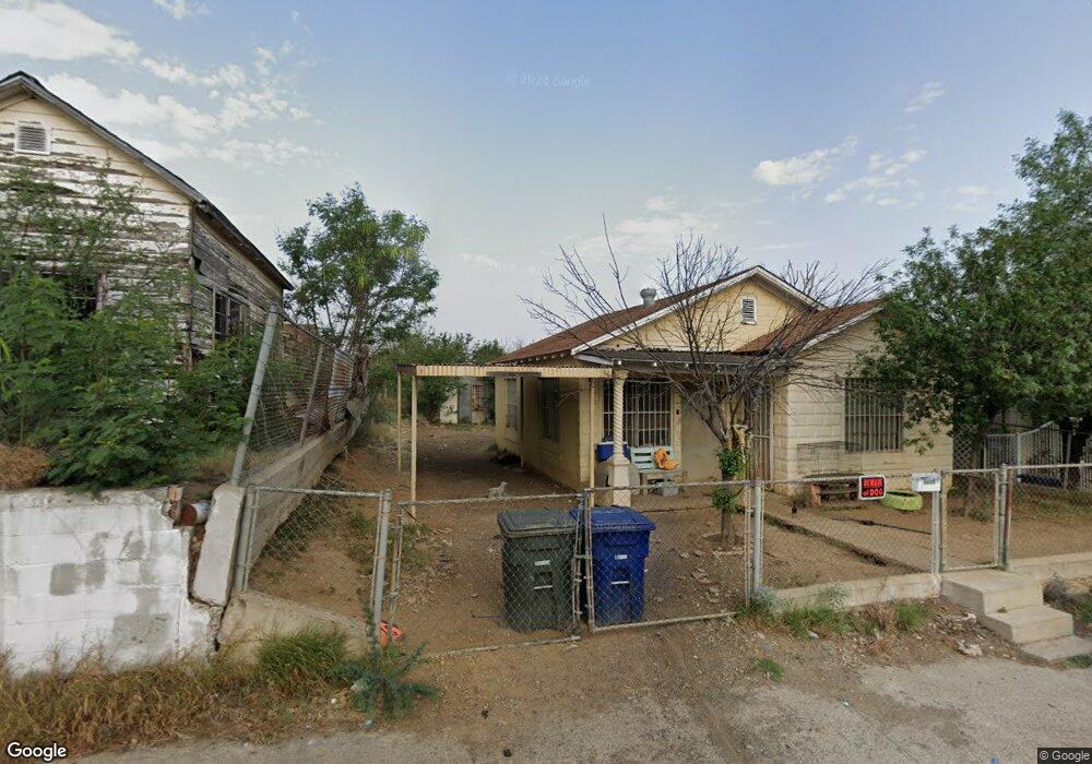 2304 Springfield Ave, Laredo, TX 78040 - photo 1