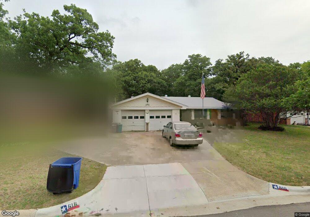616 Post Oak Dr, Hurst, TX 76053 - photo 1