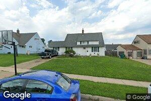 26 Ailanthus Ln, Levittown, PA 19055