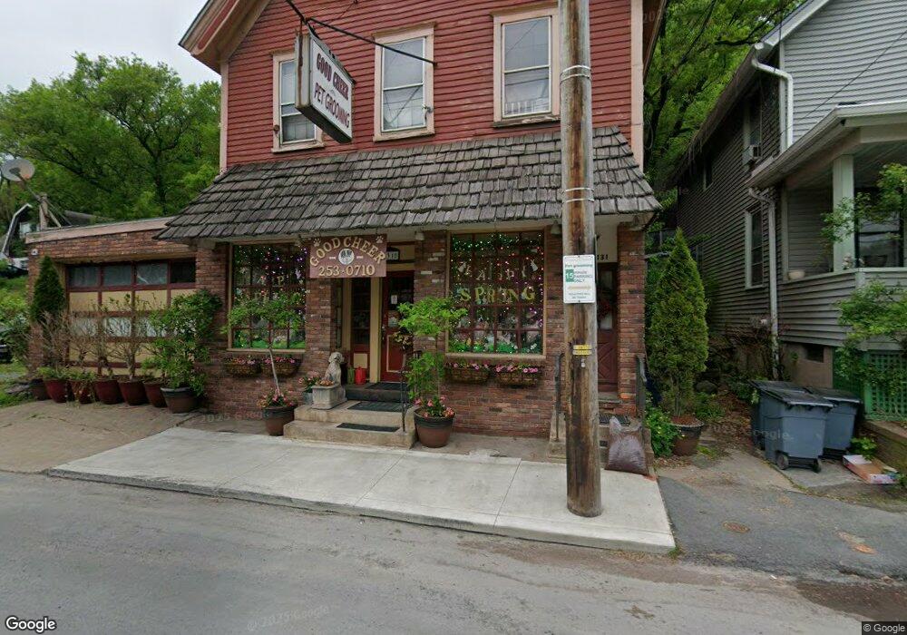 127 Willow Ave, Honesdale, PA 18431 - photo 1