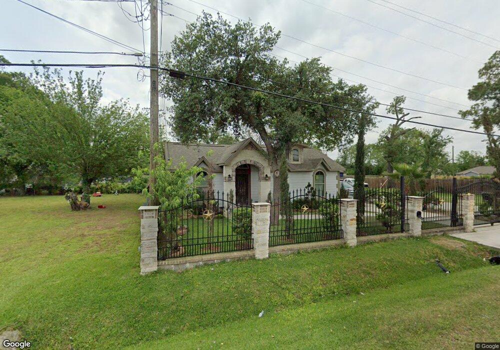 2414 Fairbanks St, Houston, TX 77026 - photo 1