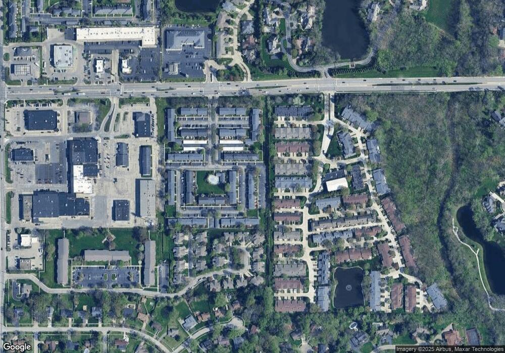 8527 Canterbury Square W, Indianapolis, IN 46260 - photo 1