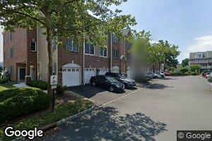 5 Lydia Dr, West New York, NJ 07093