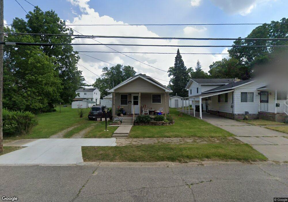 1058 E York Ave, Flint, MI 48505 - photo 1