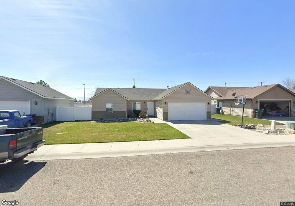 1017 Zion St, Burley, ID 83318 - photo 1