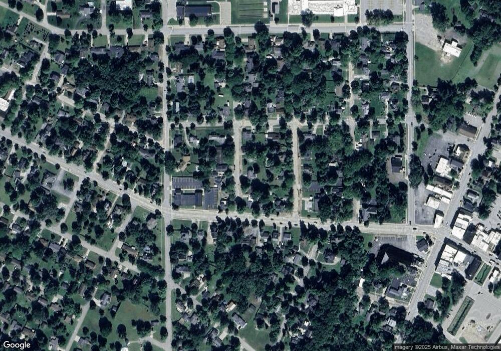 122 Jefferson St, Vassar, MI 48768 - photo 1