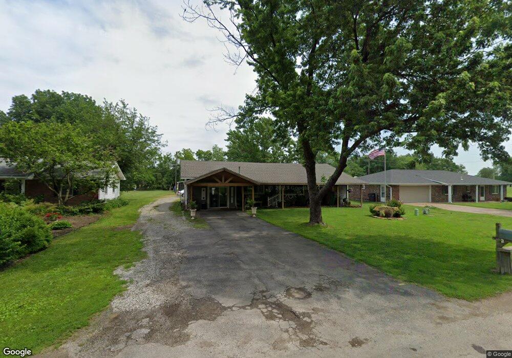 1009 E 3rd St, Altamont, KS 67330 - photo 1