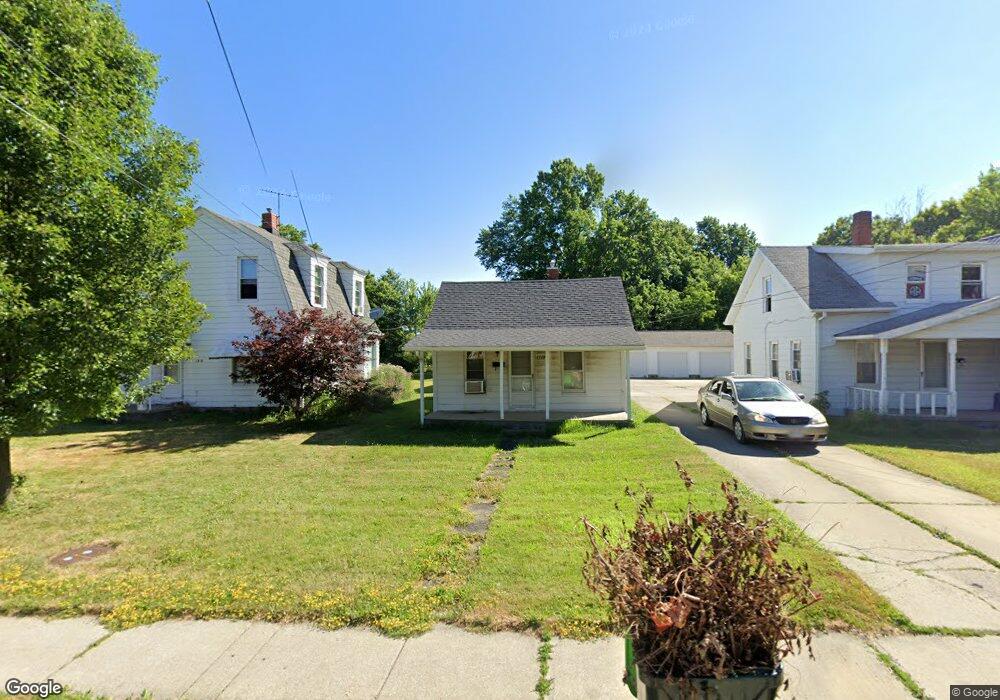 1729 E 290th St, Wickliffe, OH 44092 - photo 1