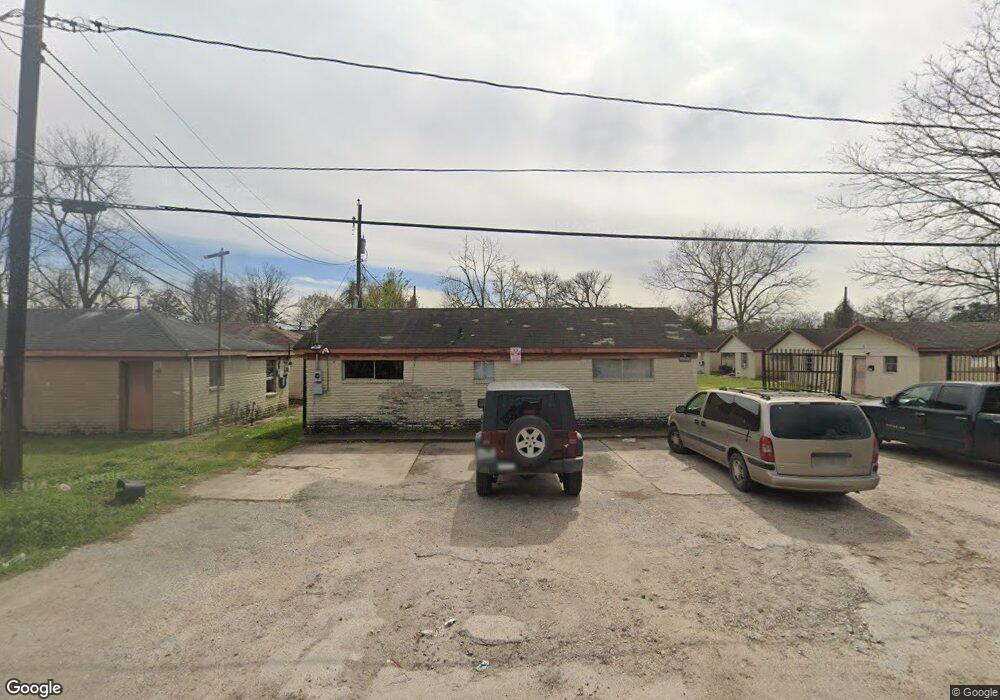 2630 Creston Dr, Houston, TX 77026 - photo 1