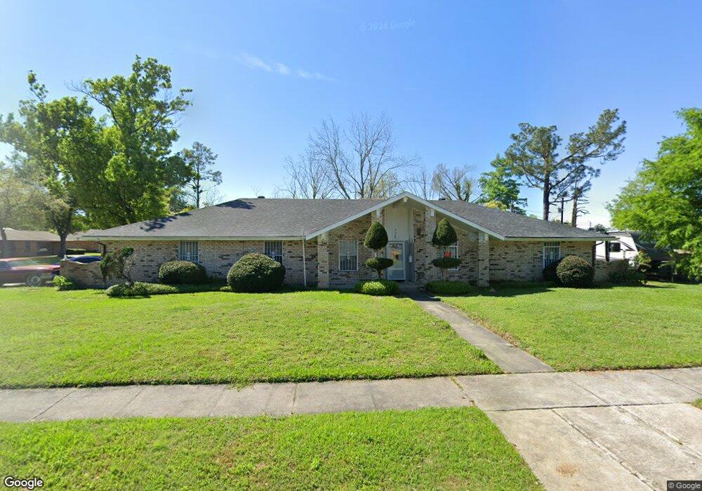 720 Cusic St, Lake Charles, LA 70607 - photo 1