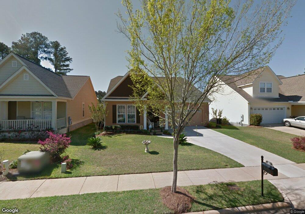 706 Orchard Cir, Dothan, AL 36305 - photo 1