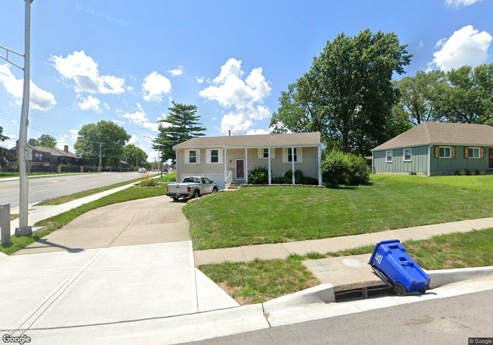 7422 Goddard St, Shawnee, KS 66203 - photo 1