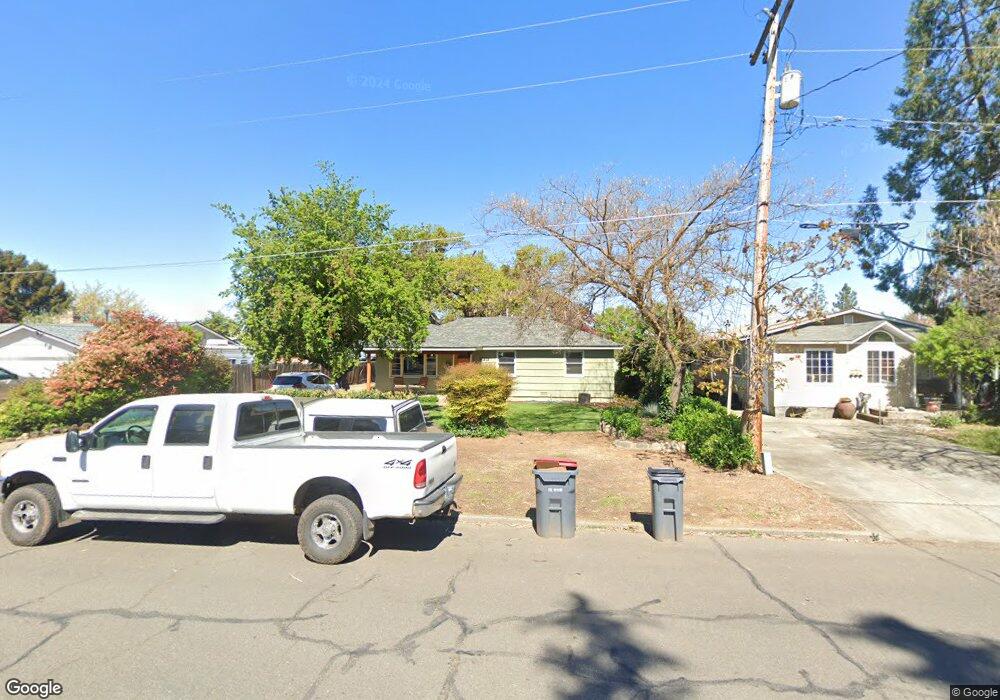 733 Hazel St, Central Point, OR 97502 - photo 1