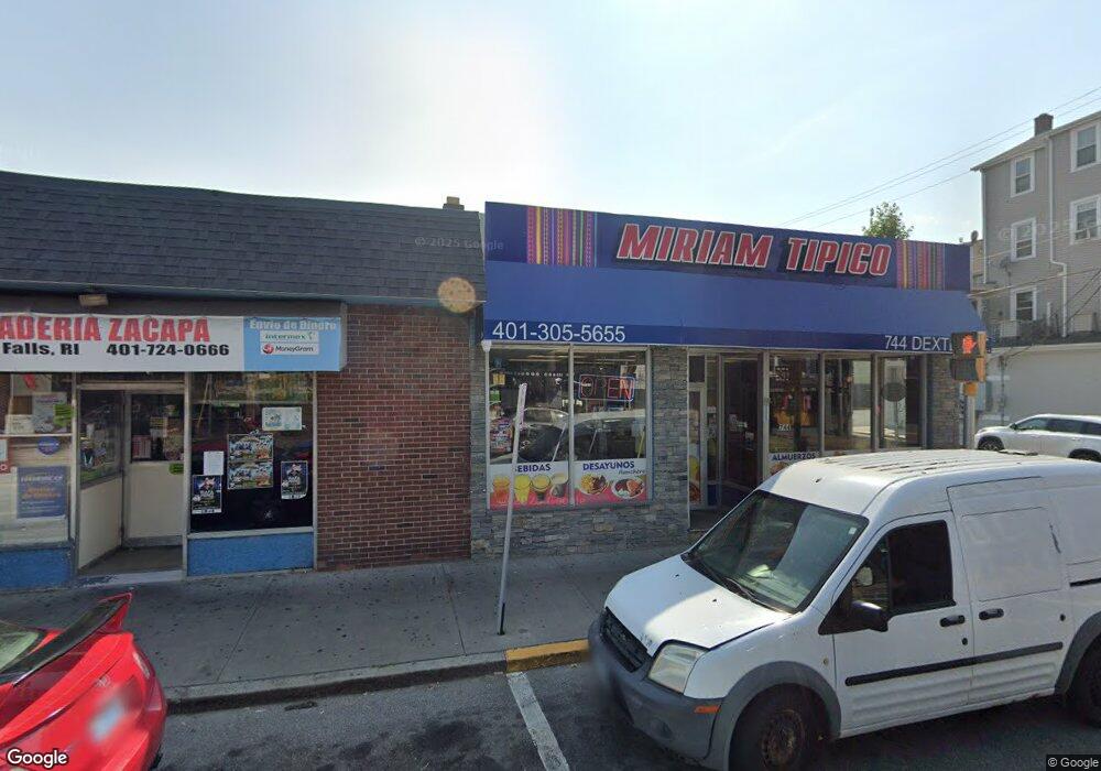 744 Dexter St, Central Falls, RI 02863 - photo 1