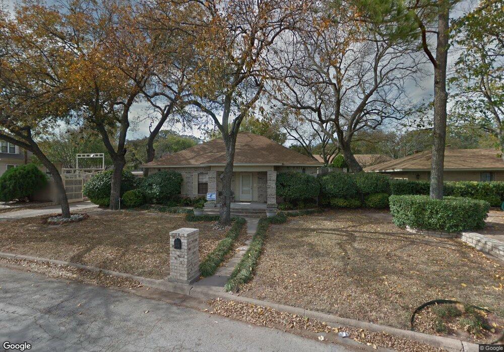 111 N Merrimac St, Weatherford, TX 76086 - photo 1