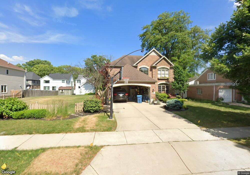 647 S Fairfield Ave, Elmhurst, IL 60126 - photo 1