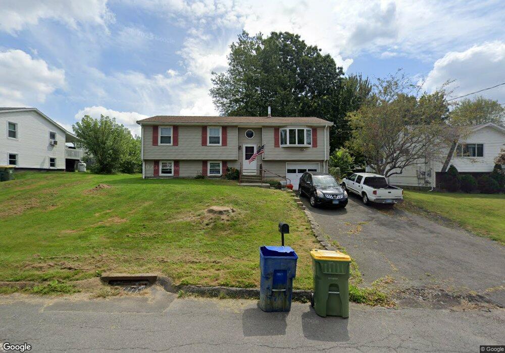65 Lincolndale Dr, Waterbury, CT 06704 - photo 1