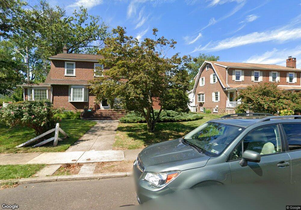 818 N Chestnut St, Lansdale, PA 19446 - photo 1