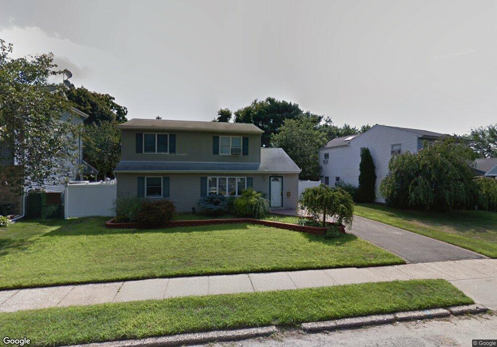 48 Plainedge Dr, Bethpage, NY 11714 - photo 1