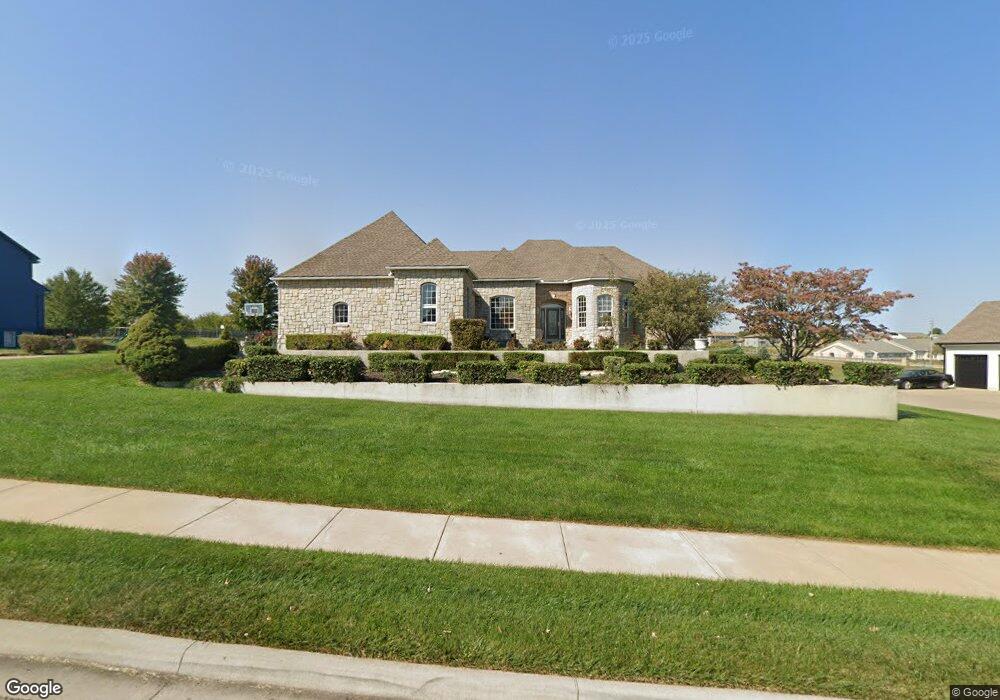 606 Horizon Pkwy, Raymore, MO 64083 - photo 1