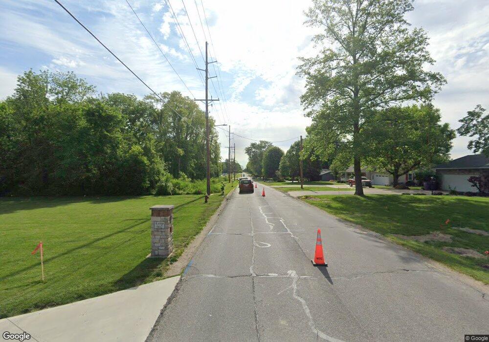 1000 E Woodview Dr, Nappanee, IN 46550 - photo 1