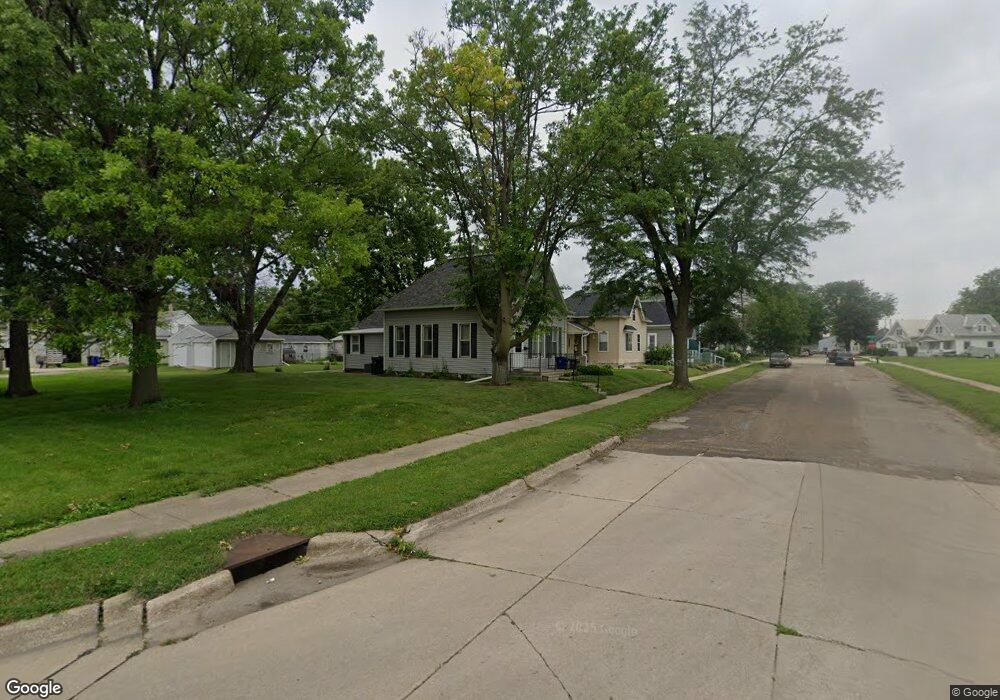 1518 Hamilton St SW, Cedar Rapids, IA 52404 - photo 1