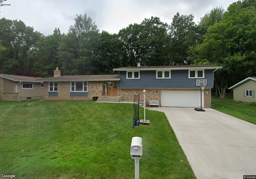 3209 18th St, Menominee, MI 49858 - photo 1